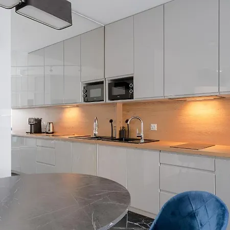 Rentplanet - Ovo Apartment