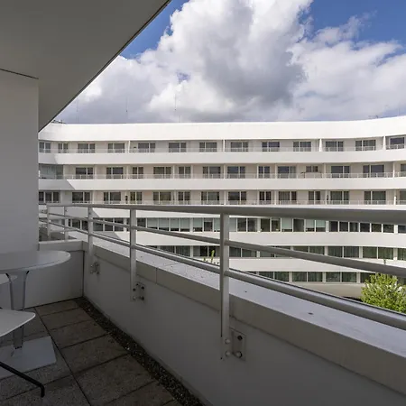 Rentplanet - Ovo Apartment *