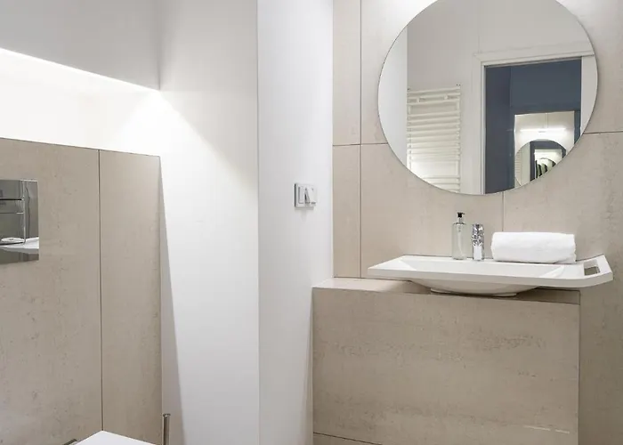 Rentplanet - Ovo Apartment *