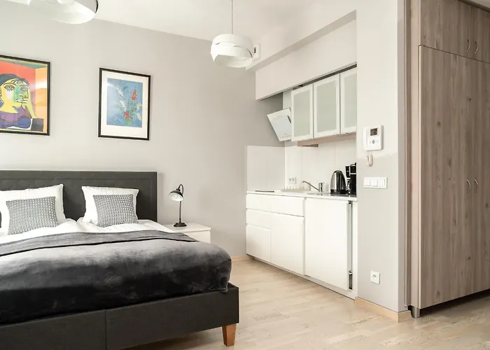 Rentplanet - Ovo Apartment *